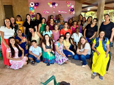 Imagem da notícia Chá de Mulheres reúne força e inspiração em encontro liderado pela Vereadora Inês Londero no Assentamento Mateira